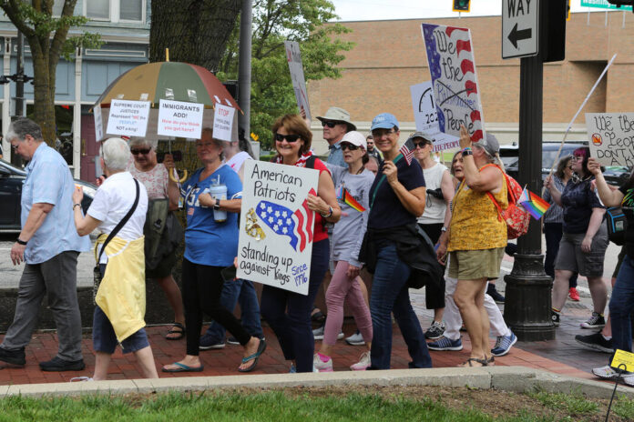 135511578_web1_20250615cr-no-kings-rally-29