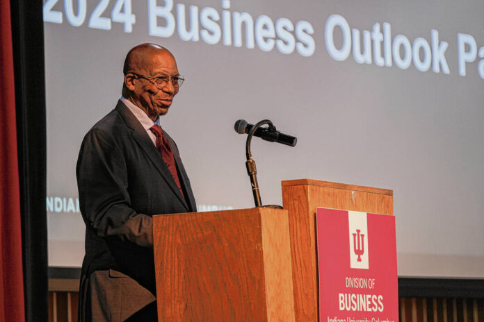 135558372_web1_20231116cr-business-outlook-10