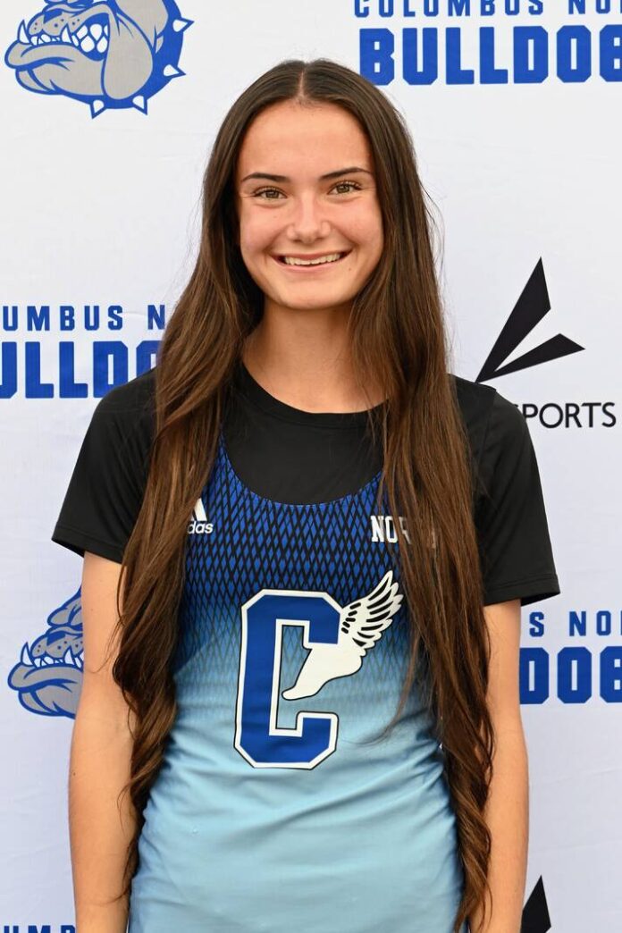 135568386_web1_Emma-Lowther-XC