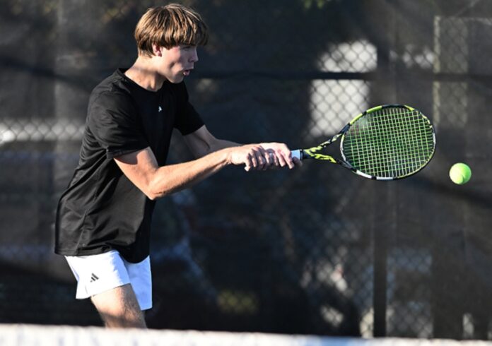 20251010cr-north-tennis005-H2