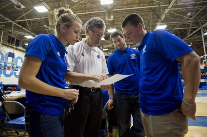 135070479_web1_20251222cr-lkbk