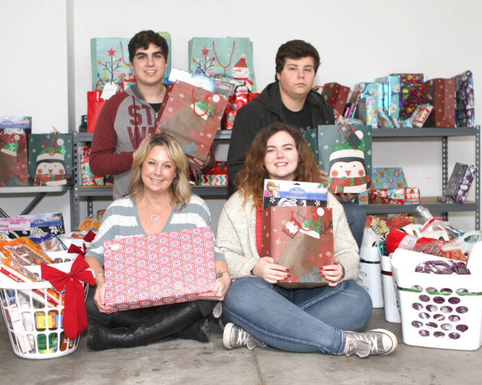 135070786_web1_20251224cr-lkbk