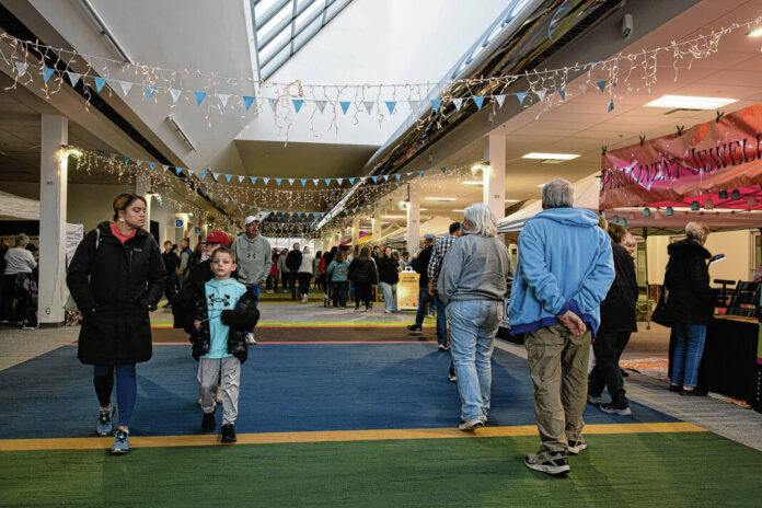 135813818_web1_20251224cr-winter-market-9