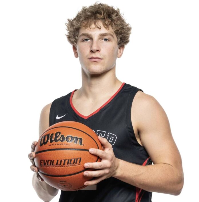 136134535_web1_Stryker-Gill