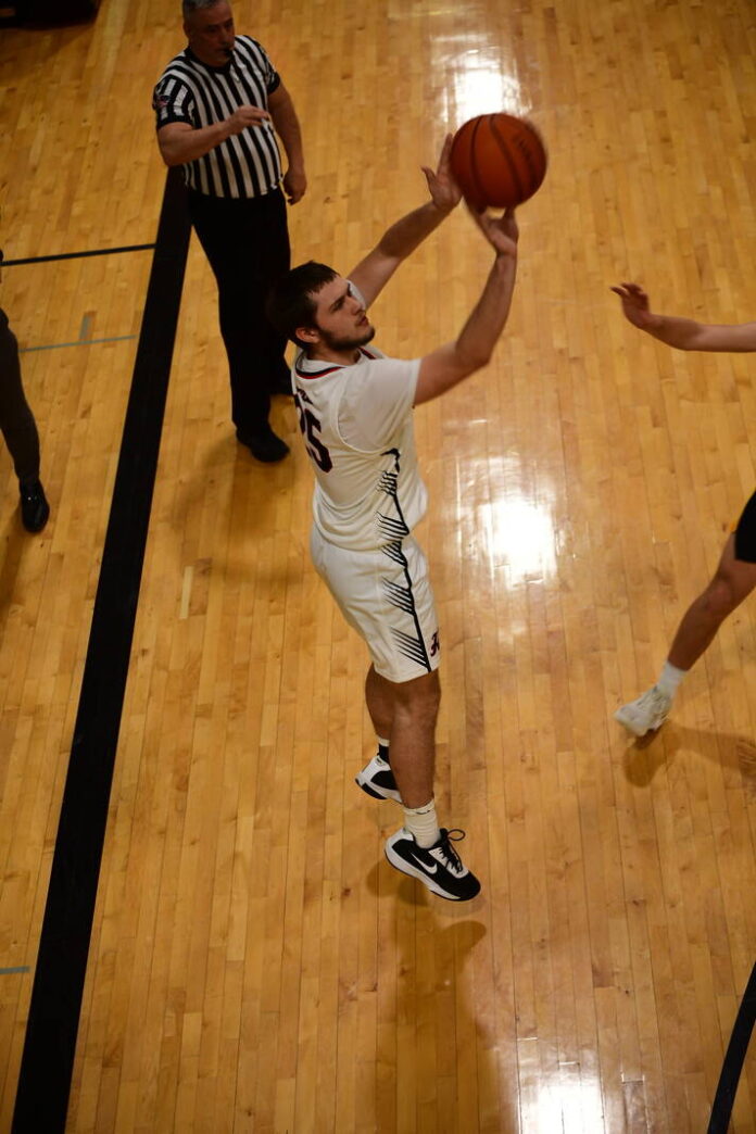 136153559_web1_20260221cr-hauser-boys-bb-018