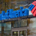 French police thwart a suspected bombing outside a Bank of America building in Paris