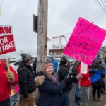 Navy shipyard workers approve a contract deal with Bath Iron Works, ending weeklong strike